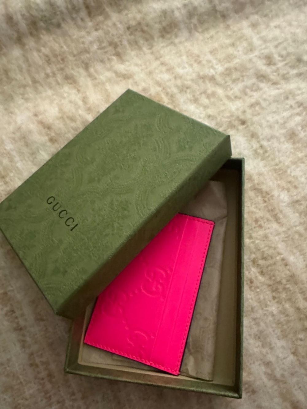 Gucci Neon Pink Embossed GG Card Holder - Picture 5 of 5